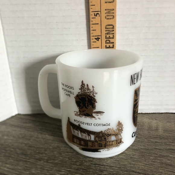 Vtg Milk Glass New Brunswick Souvenir Mug - Picture 11 of 11